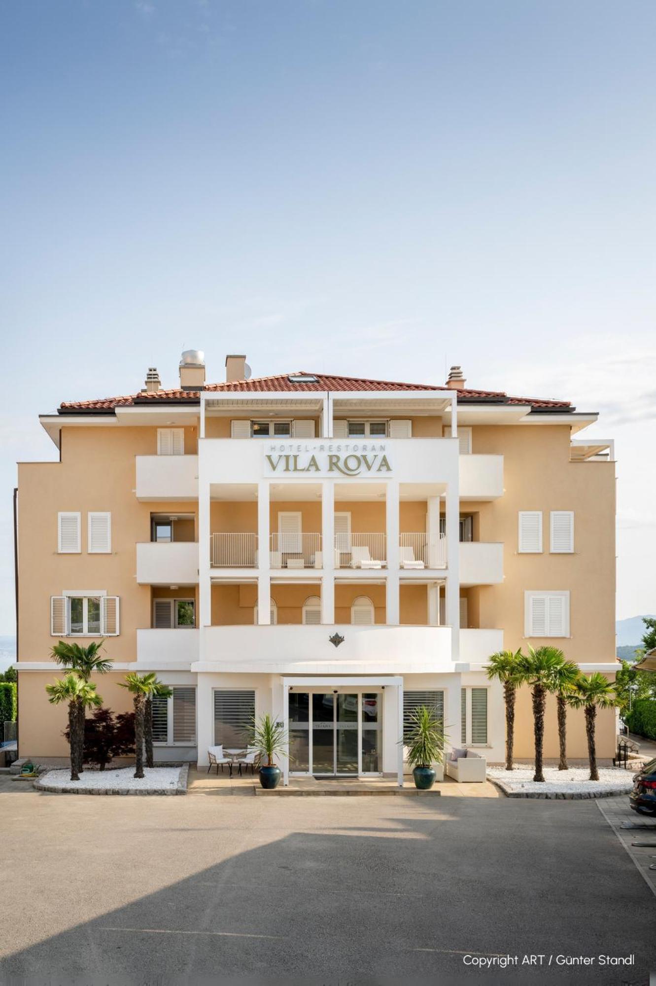 Rova Hotel 4*